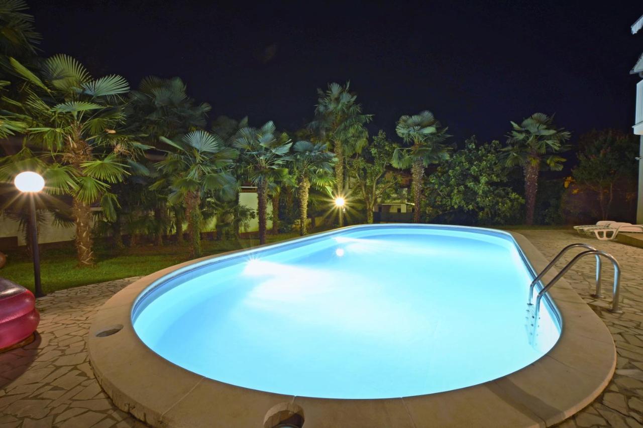 Apartments Vila Marinela Porec Exterior photo