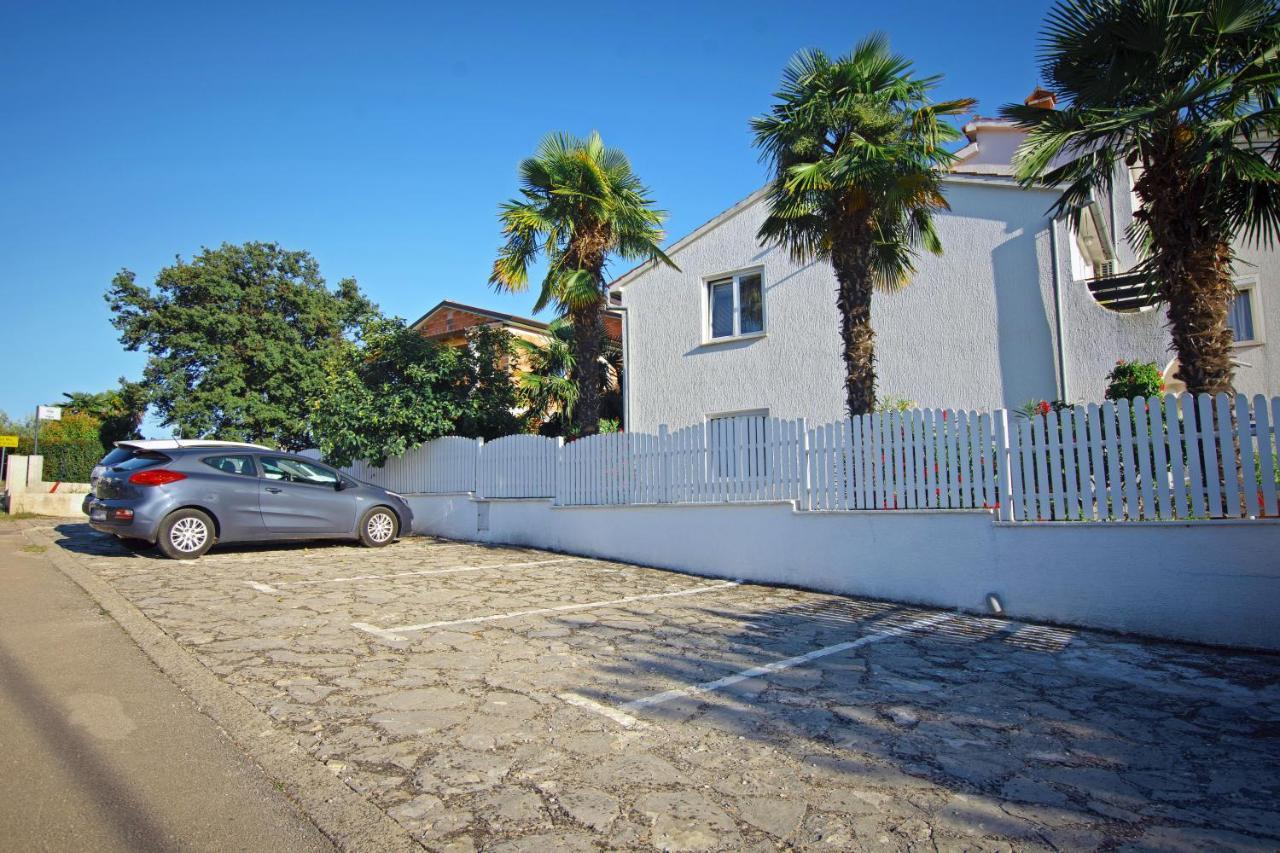 Apartments Vila Marinela Porec Exterior photo